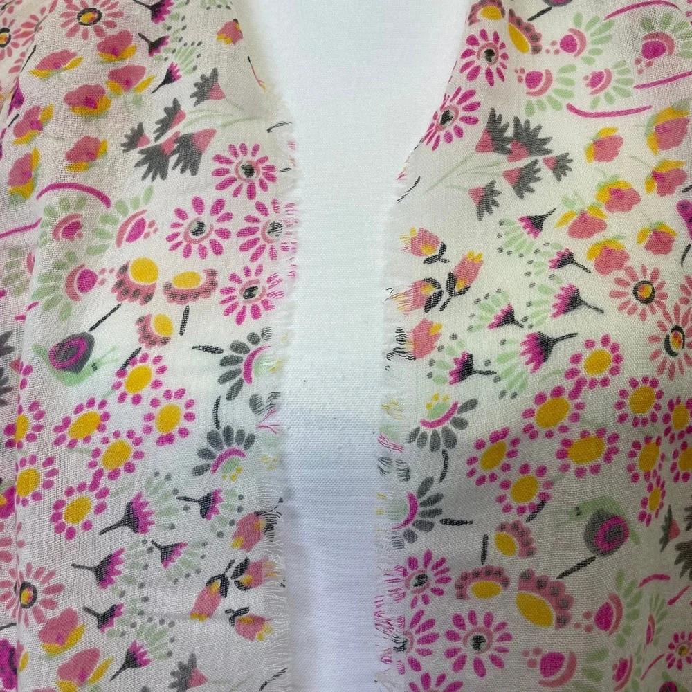NEW Vera Bradley 27'' x 66'' Wool Blend Oblong Ruffle Scarf Tulip Ditsy Floral